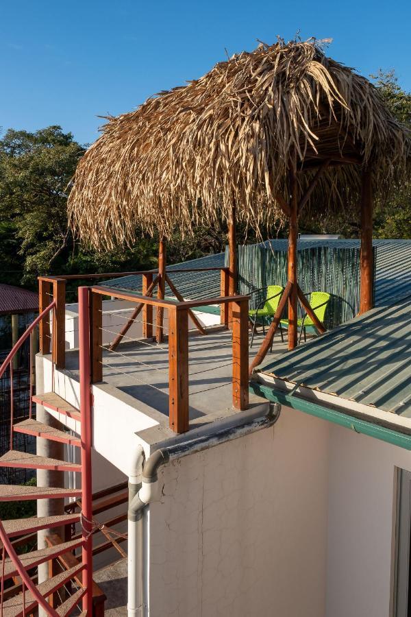 Iluminar Beachfront Suites Nosara Exterior photo